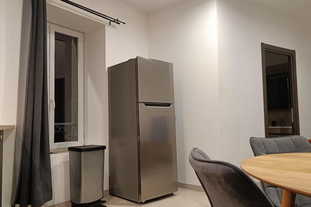 Appartement Confort Equipe Au Coeur De Béziers Exteriér fotografie