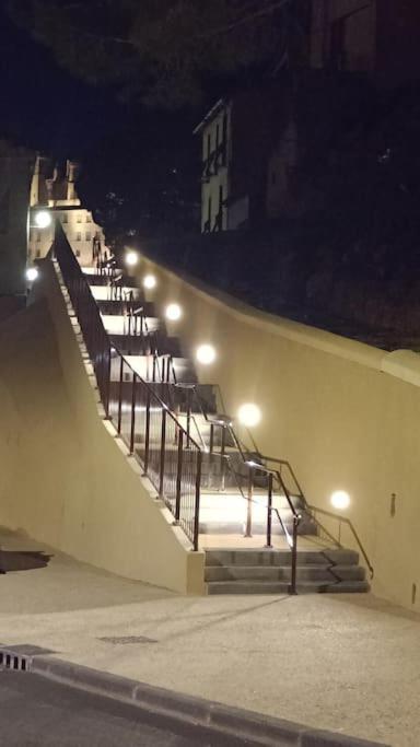 Appartement Confort Equipe Au Coeur De Béziers Exteriér fotografie