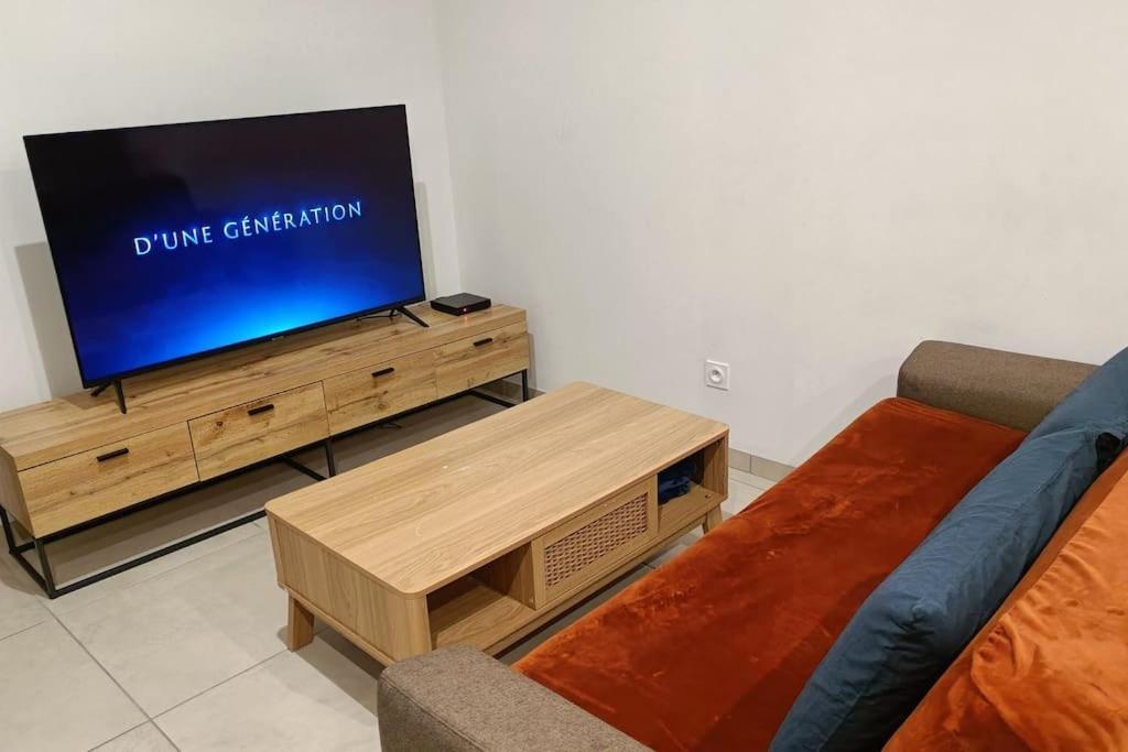 Appartement Confort Equipe Au Coeur De Béziers Exteriér fotografie